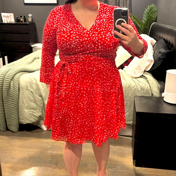 Diane Von Furstenburg XL Wrap Dress Red Floral - Picture 1 of 6